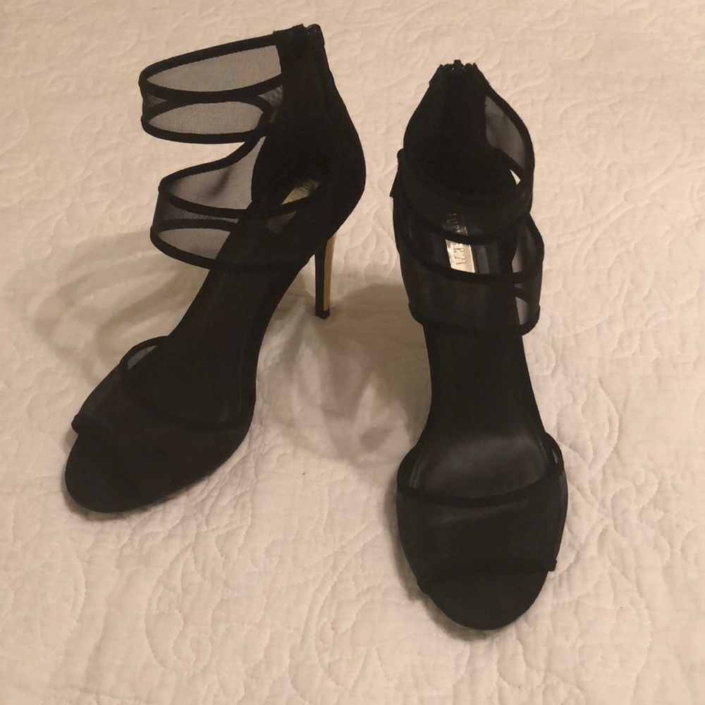 FOREVER 21 Caged Sandals, Size 9 🎉🎊